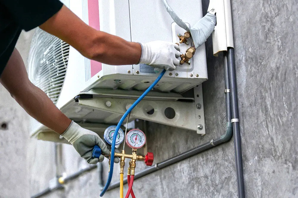 What HVAC Contractors Should Explain Before Recharging an AC System
